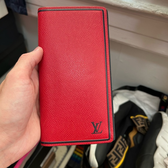 Louis Vuitton wallet - Picture 1 of 8